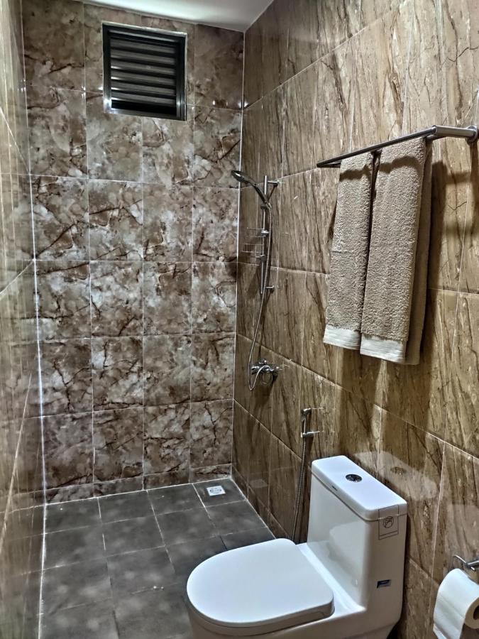 Crown Hotel-private Bikini 4*