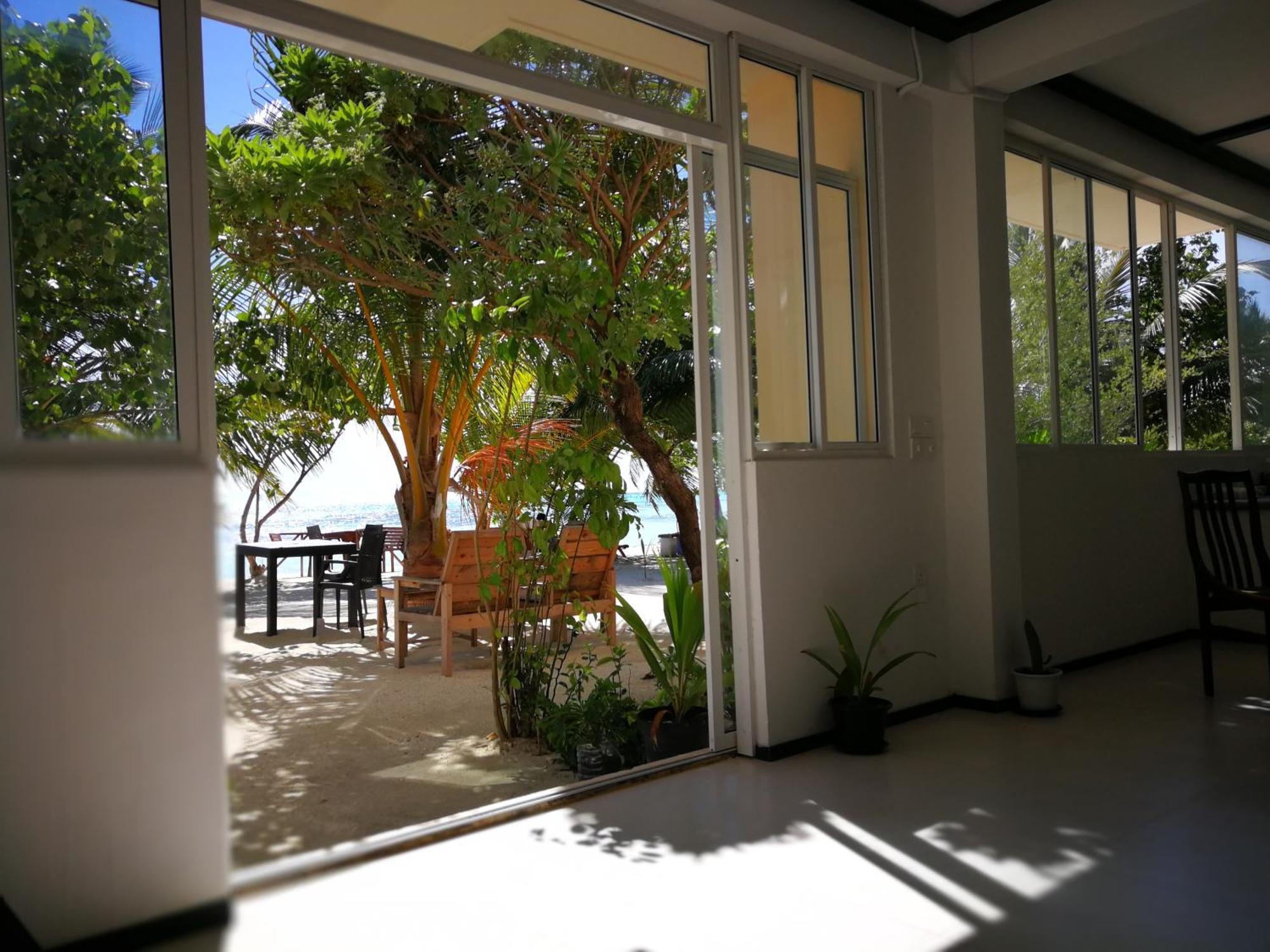 Crown Hotel-private Bikini